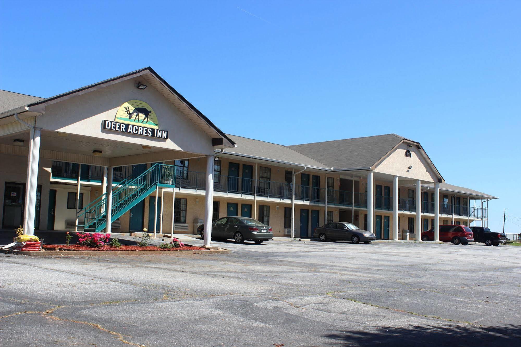 Deer Acres Inn Monroe Exterior photo